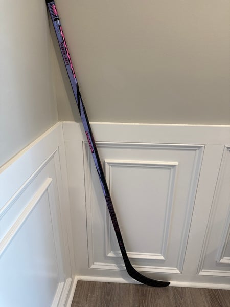 Senior Bauer Twitch Right Handed Hockey Stick P92 (New) 70 flex purple