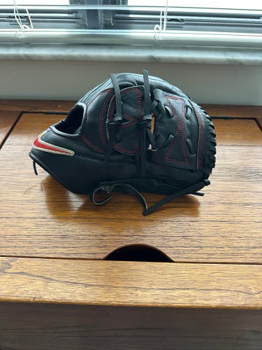 Nike SHA/DO Pro RH Pitcher's Baseball Glove 12" (Used)