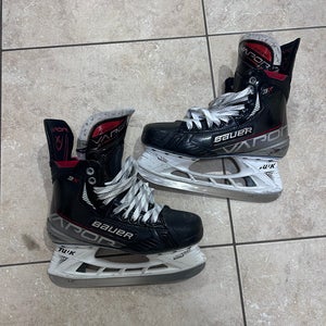2021 Bauer Vapor 3X Hockey Skates Regular Width 7 (Used)