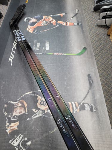 2 PACK | P28M | 90 Flex NEW! Senior CCM JetSpeed FT8 Pro Right Handed Hockey Stick Pro Stock