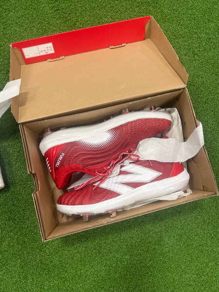 Red Men's Size M 10.0 (W 11.0) New Balance Low Top Fuel Cell 4040 v7