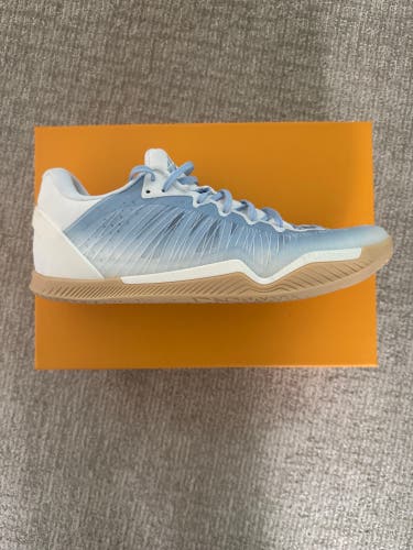 Men's Size M 12.0 (W 13.0) Shoes (New)