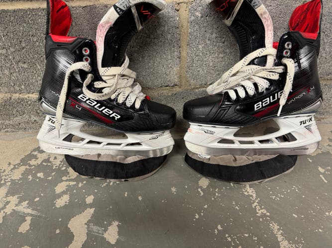 2023 Bauer Vapor X4 Hockey Skates 7.5 (Used)