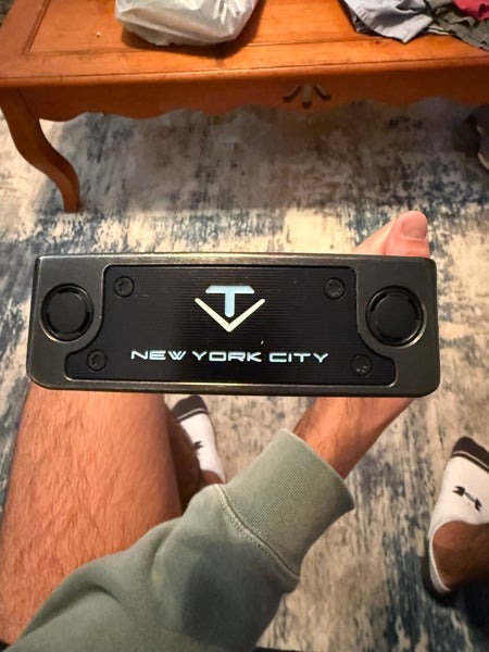 Odyssey Toulon Blade Right Handed Putter 37" (Used)