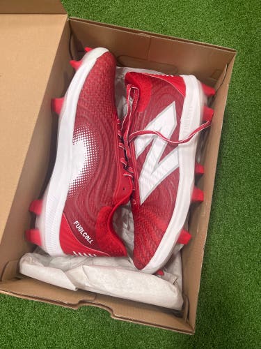Red Men's Size M 10.0 Molded Cleats brand new