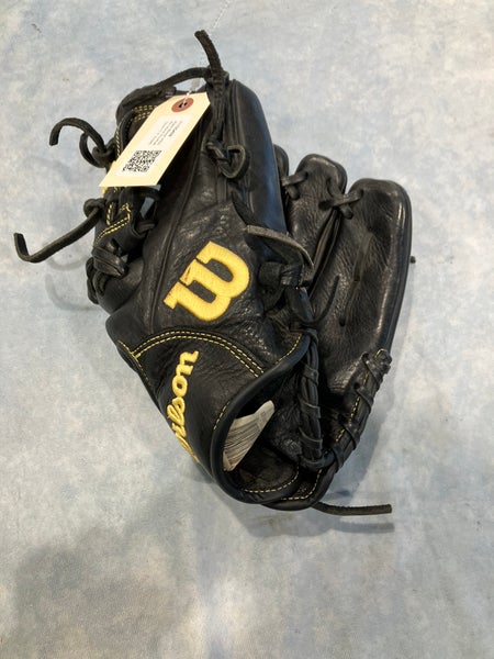 Black Wilson A950 RH Infield Baseball Glove 11.5" (Used)