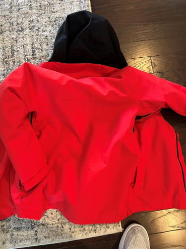 Size Medium - Burton Uproar 2L Red Unisex Youth Jacket (Used)