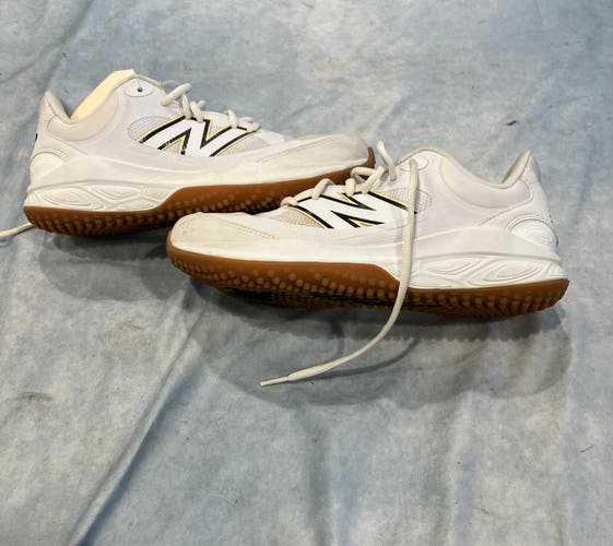 New Balance 3000v7 Turf Shoes Size 7.5 (Used)