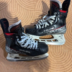 Senior Bauer Vapor 3X Hockey Skates 9 (Used)