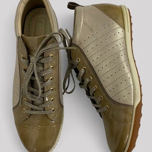 Ecco Mid Top Golf Shoes Womens Size 40/9 HydroMax Tan/Taupe Spikeless