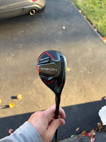 Men's TaylorMade Stealth 2 Right Handed Hybrid Stiff Flex 4H (Used)
