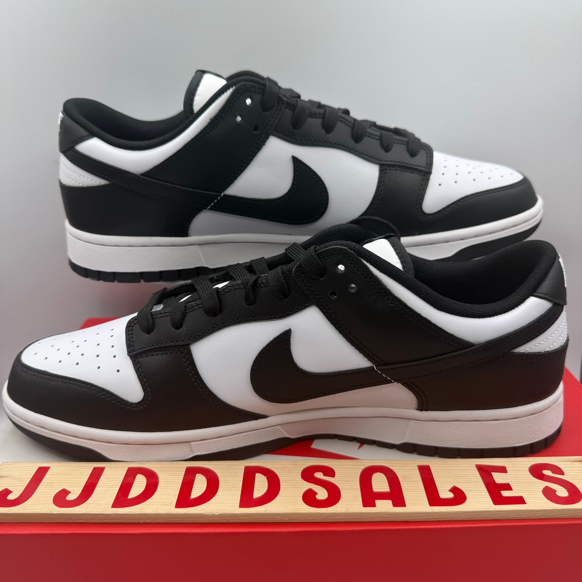 Nike Dunk Low Retro Panda Black White Sneakers DD1391-100 Lifestyle Men’s Sz 13 Nike Mens Dunk Low Retro  main image 3