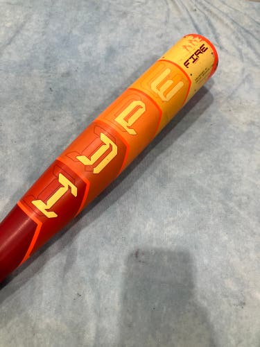 2025 Easton Hype Fire Composite Bat USSSA Certified (-5) Composite 26 oz 31" (Used)