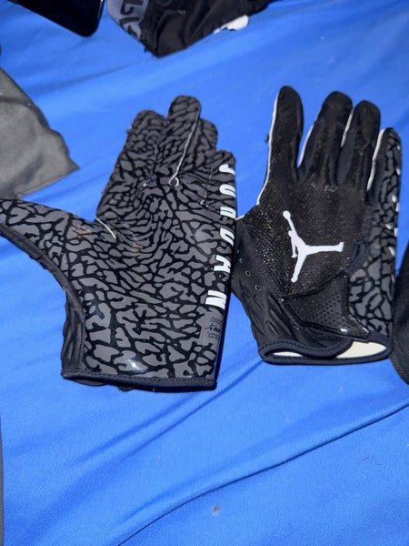 Black Medium Adult Air Jordan Gloves (New)