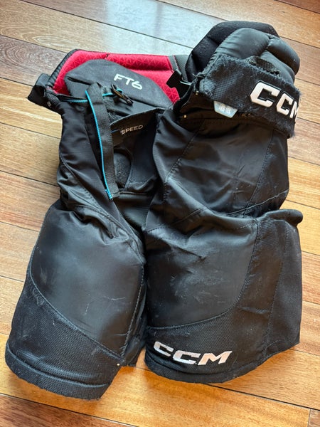 Junior Large CCM Jetspeed ft6 Hockey Pants (Used)