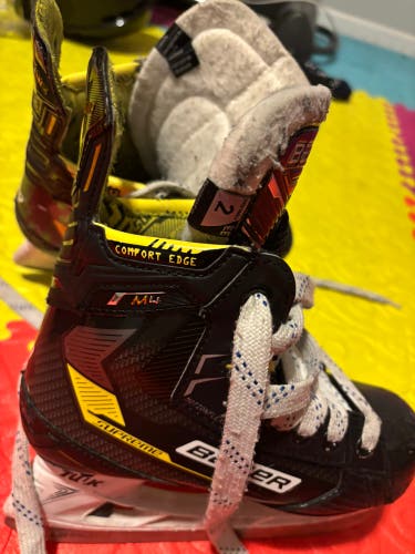 Bauer Supreme M4 Hockey Skates Extra Wide Width Size 2 (Used)