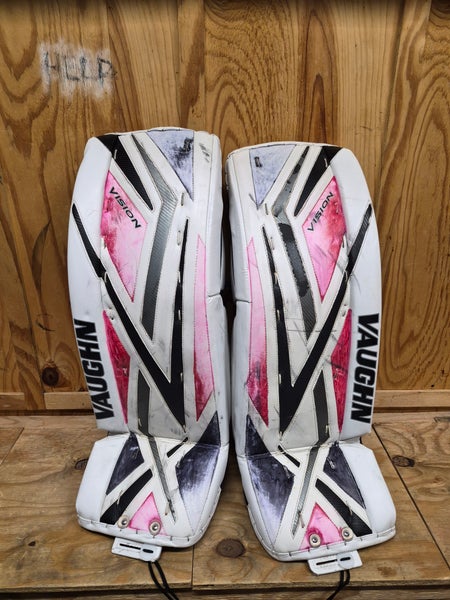 34" Vaughn Vision 9400 Goalie Leg Pads Pro Stock (Used)