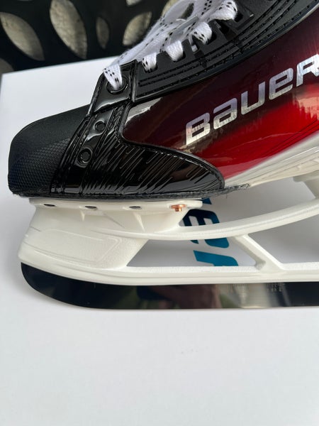 Custom Flylite 2025 custom Red Bauer Vapor Flylite Hockey Skates Wide Width 9.5 (New ...