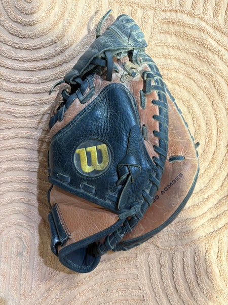 Wilson A500 RH Catcher's Baseball Glove 32.5" (Used)