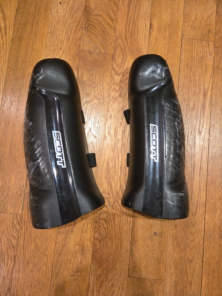 Shin Guards One Size Fits All Scott Shin Guard (Used)
