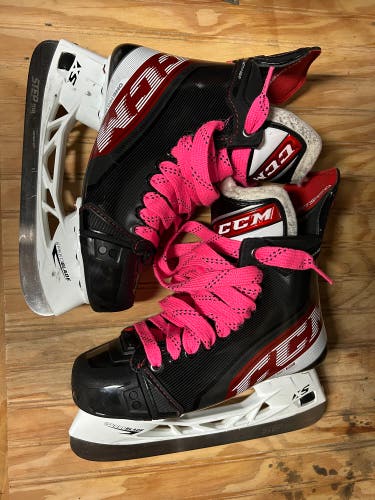 2021 CCM JetSpeed FT4 Hockey Skates Regular Width Size 6 (Used)