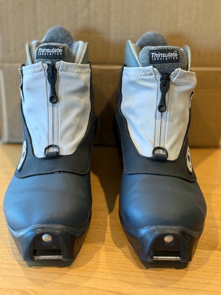 Women’s Size 6.5 Salomon SNS Profil Cross Country Ski Boots Like New Condition