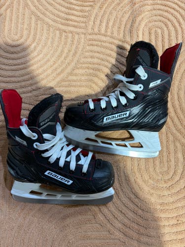 Youth Bauer Ns Hockey Skates Regular Width 12 (Used)