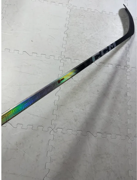 Single-Senior CCM JetSpeed FT8 Pro RH 75 FLex P29 Hockey Stick (New)