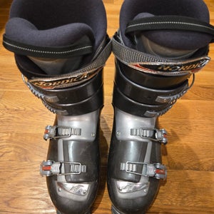 Mondo 29 & 29.5 Unisex Nordica All Mountain One Ski Boots (Used)