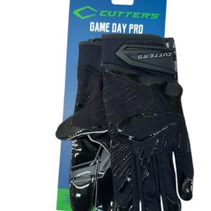 Used Cutters GAME DAY PRO FB Gloves Black And White MD 11835-S000200185