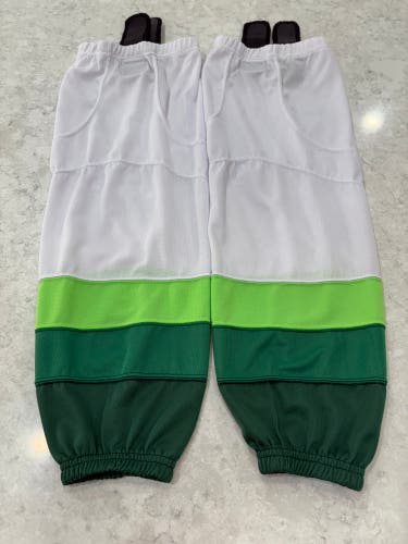 White Senior Medium Socks (Used)