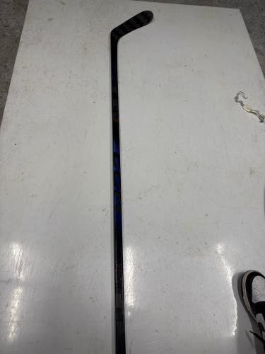 Intermediate CCM RibCor Trigger 10 Pro Right Handed Hockey Stick P28 Pro Stock (New)