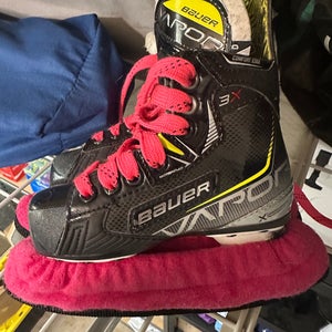 Bauer Vapor 3X hockey skates (Youth sz 10)