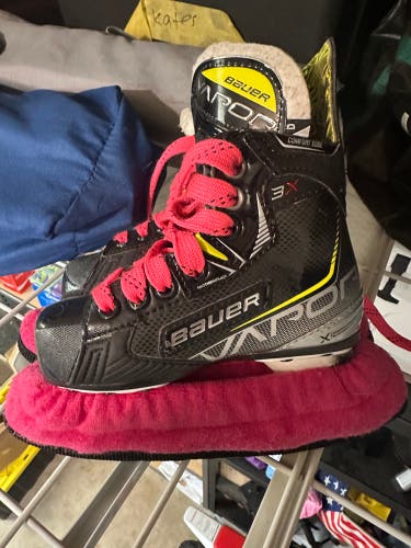 Bauer Vapor 3X hockey skates (Youth sz 10)