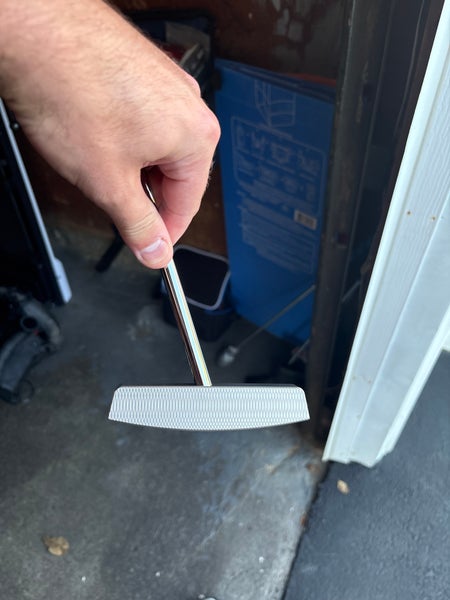 Bell Center Shafted Blade Putter (SuperStroke 5.0)