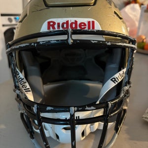 Adult Medium Riddell SpeedFlex Helmet (Used)