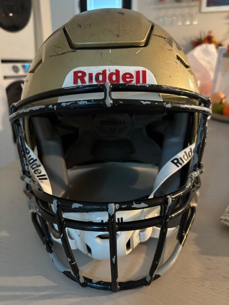 Adult Medium Riddell SpeedFlex Helmet (Used)