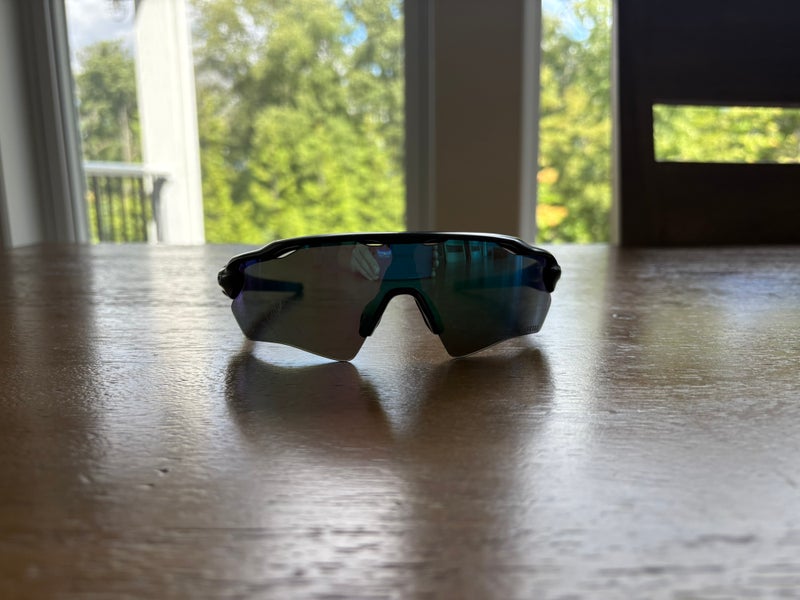 Unisex XS Oakley Radar Sunglasses (Used)