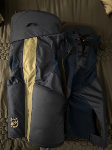 Senior XL Bauer Nexus Pro Hockey Pants Pro Stock (Used)