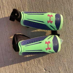 Unisex Medium Under Armour Shin Guards (New)