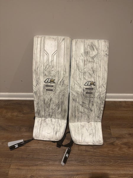 32" 2024 Brian's Optik X3 Goalie Leg Pads (Used)