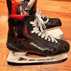 2021 Bauer Vapor 3X Pro Hockey Skates Regular Width 8 (Used)