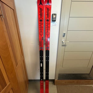 Atomic Redster G9 183 cm GS Racing Skis Without Bindings (Used)