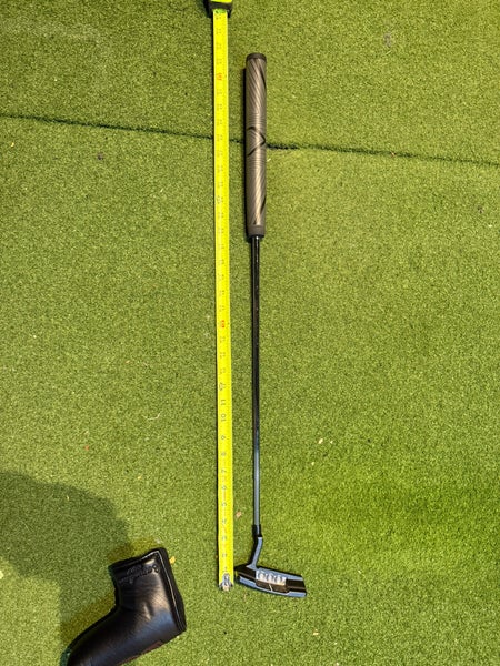 Unisex Scotty Cameron Studio Select Newport 2 Right Handed Putter 32" (Used)