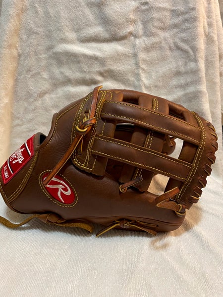 2023 Infield RH Rawlings Heart of the Hide Baseball Glove 11.75" (Used)