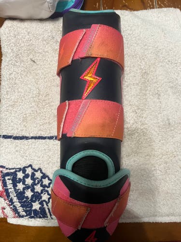 Bruce Bolt Sunset Adult guard bundle (Used)