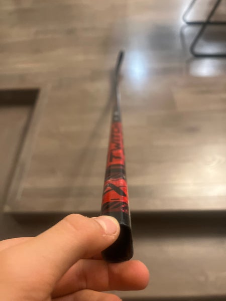 Youth Bauer Twitch Left Hand Hockey Stick P28 (Used)