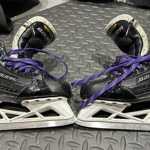 Bauer Supreme 3S Hockey Goalie Skates Extra Wide Width Size 5 (Used)