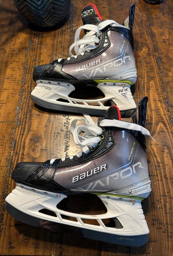 2021 Bauer Vapor Hyperlite Hockey Skates Regular Width Pro Stock 10