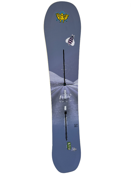 Women's Burton YEASAYER Snowboard All Mountain Without Bindings Soft Flex True Twin 140 cm (Used)